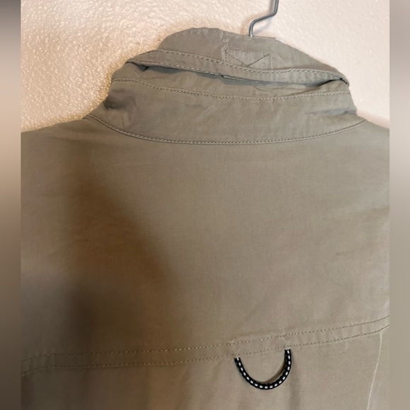 Gander Mountain Men’s Guide Series Button Down Shirt Size XL Tan - Picture 7 of 7